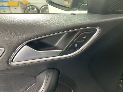 Used 2018 Audi Q3 2.0T Premium image 13