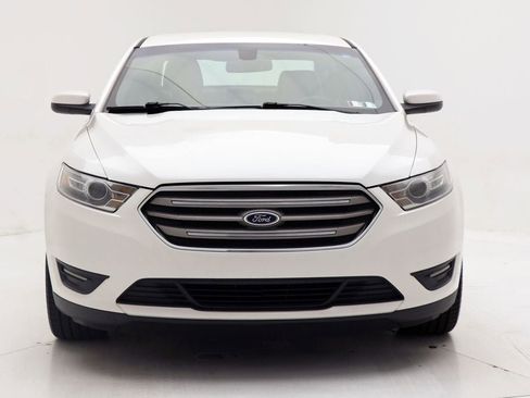 Used 2013 Ford Taurus SEL image 5