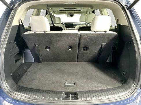 Used 2023 Kia Telluride EX w/ EX Captain's Chair Package AWD/4WD image 33