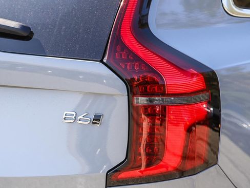 New 2025 Volvo XC90 B6 Plus w/ Protection Package Premier image 9