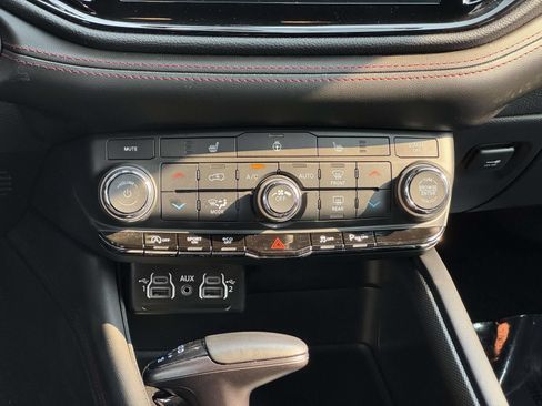 Used 2026 Dodge Durango GT AWD/4WD image 11
