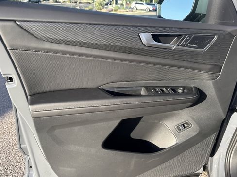 New 2026 Volkswagen Atlas Cross Sport SEL Premium R-Line image 11