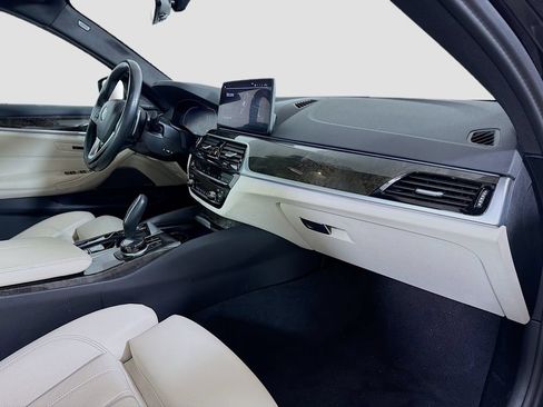 Used 2023 BMW 540i xDrive w/ Executive Package AWD/4WD image 32