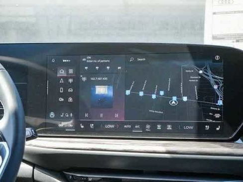 New 2025 Audi Q5 Prestige image 17