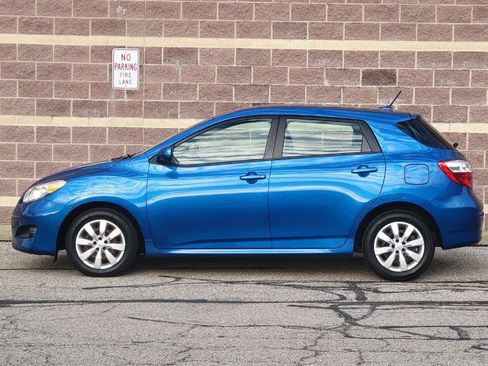Used 2010 Toyota Matrix S image 3