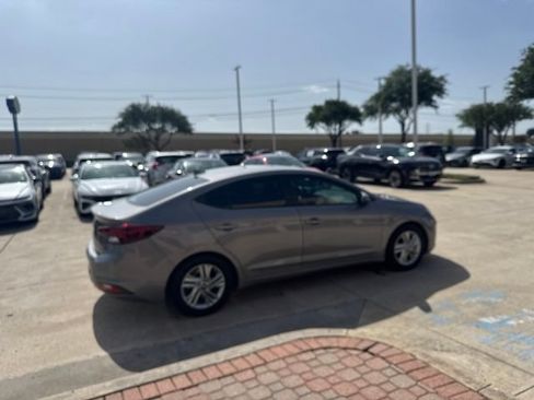 Used 2020 Hyundai Elantra Value Edition w/ Cargo Package (C1) FWD image 13
