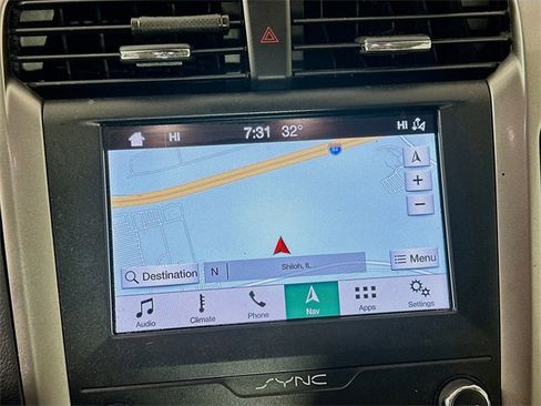 Used 2019 Ford Fusion SE image 13