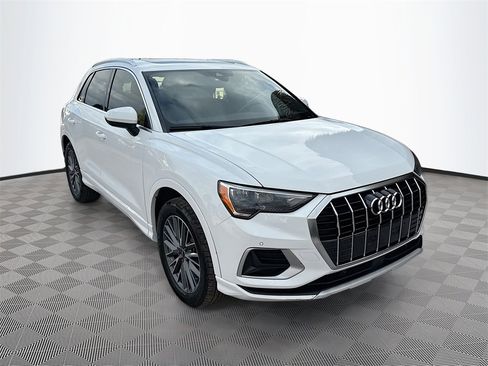 Used 2021 Audi Q3 2.0T Premium image 4