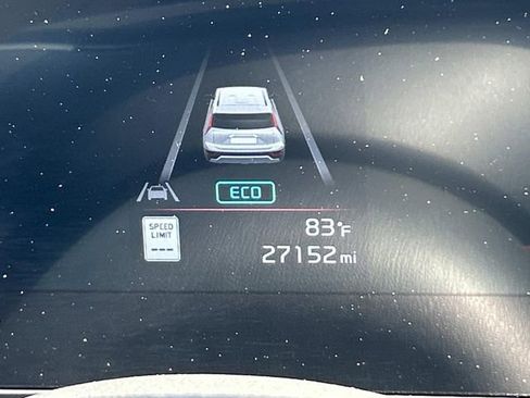 Used 2023 Kia Niro EX FWD image 31