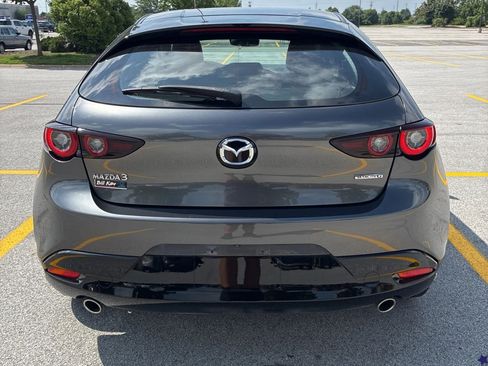 Used 2023 MAZDA MAZDA3 s FWD image 6