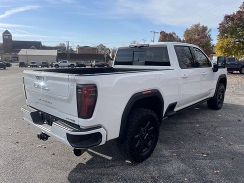 Used 2024 GMC Sierra 2500 AT4 w/ AT4 Premium Plus Package image 4