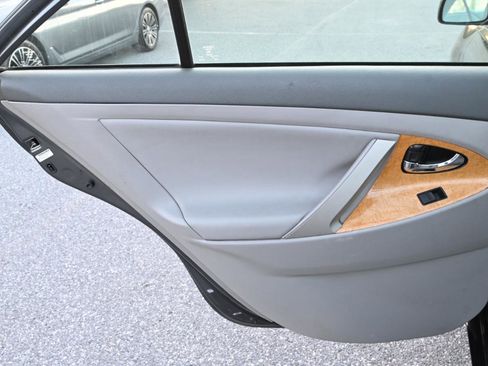 Used 2007 Toyota Camry XLE image 13
