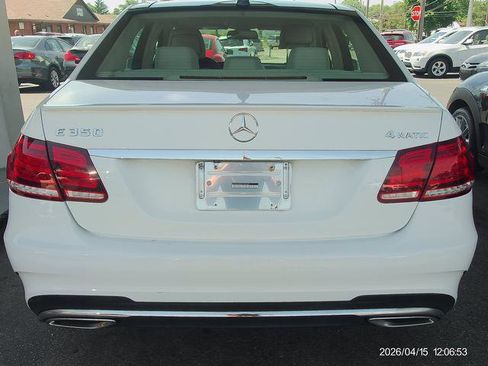 Used 2014 Mercedes-Benz E 350 4MATIC Sedan image 4