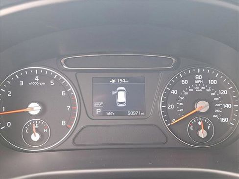 Used 2020 Kia Sorento LX image 7