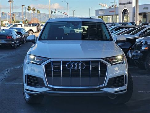 Used 2023 Audi Q7 3.0T Premium Plus image 2