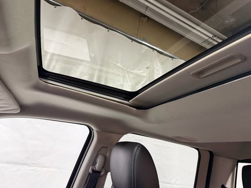 Used 2015 RAM 1500 Laramie w/ Convenience Group image 27