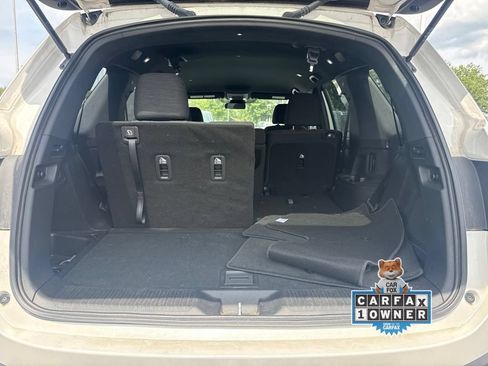 Used 2025 Honda Pilot Sport image 19