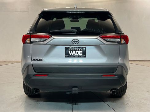 Used 2023 Toyota RAV4 LE FWD image 5