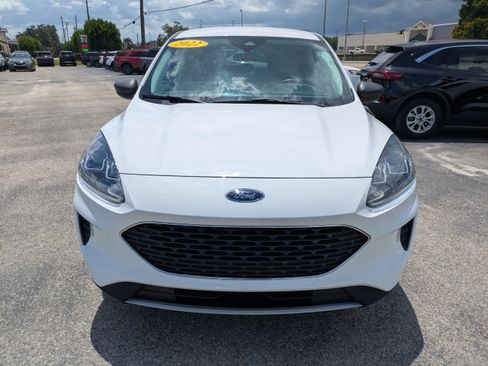 Certified 2022 Ford Escape SE AWD/4WD image 9