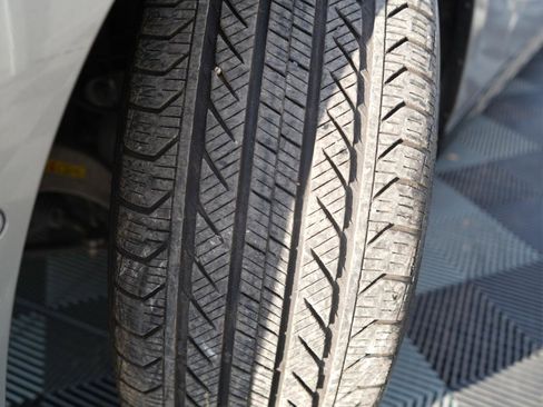 Used 2024 BMW 530i xDrive w/ Convenience Package image 81