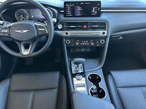 Used 2025 Genesis G70 2.5T image 15