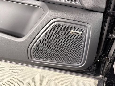 Certified 2026 Porsche Macan AWD/4WD image 25