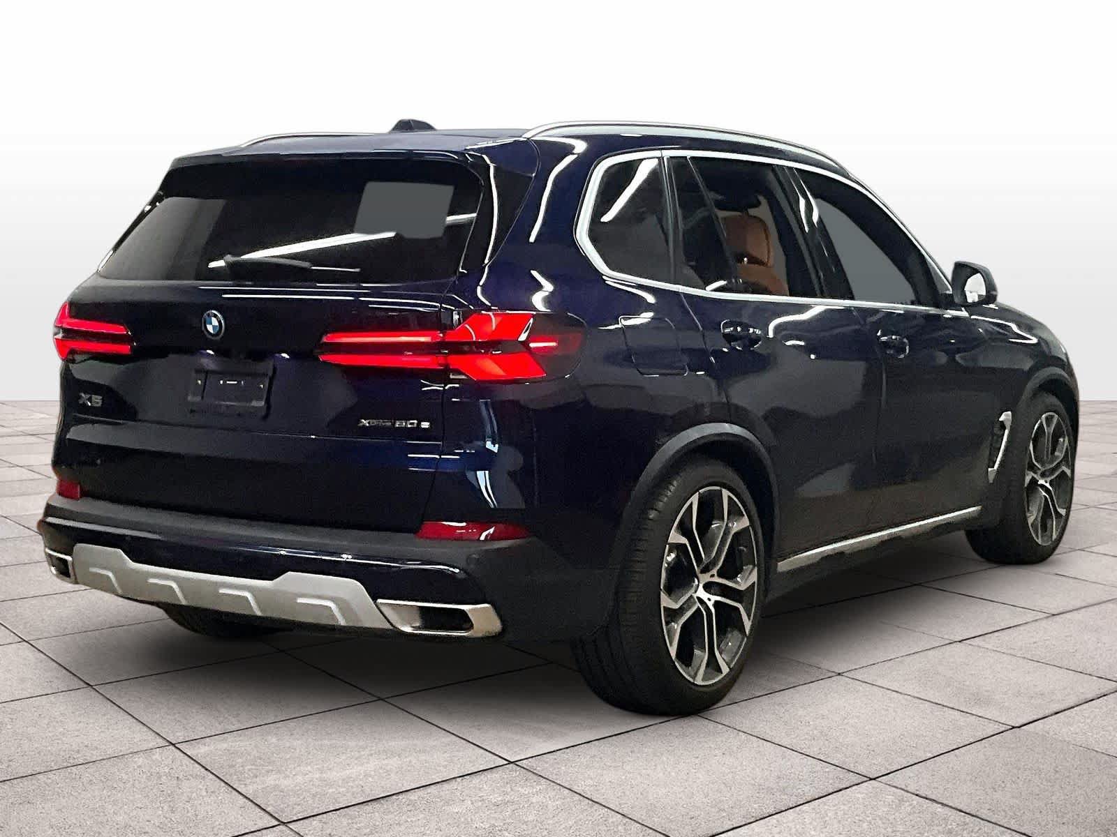 Used 2026 BMW X5 xDrive50e AWD/4WD image 15