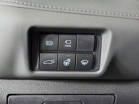 Used 2021 Toyota Highlander Platinum AWD/4WD image 10