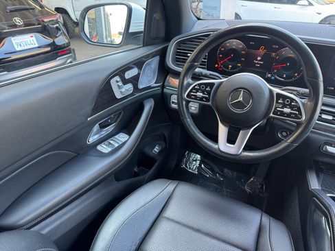 Used 2020 Mercedes-Benz GLE 350 4MATIC w/ Premium Package image 20