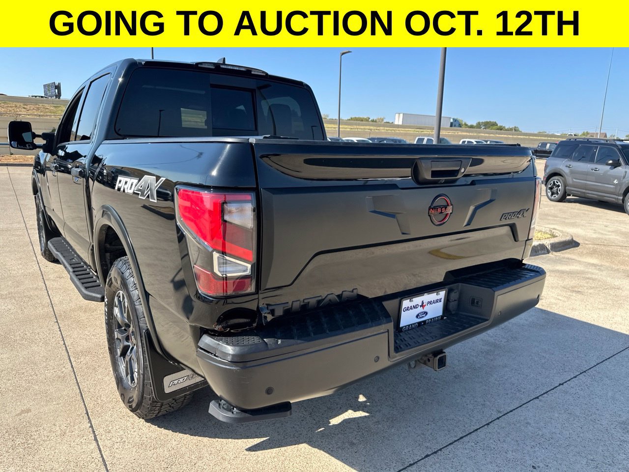 Used 2024 Nissan Titan PRO-4X w/ Pro-4x Convenience Package AWD/4WD image 7