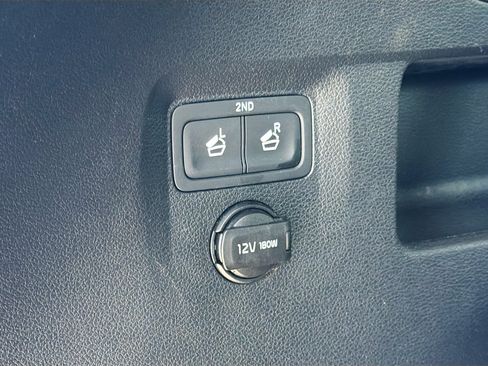 Used 2024 Kia Telluride EX w/ EX Captain's Chair Package FWD image 13