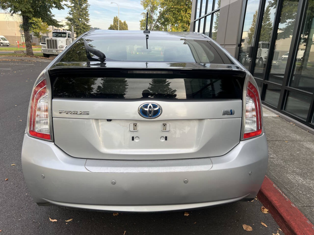 Used 2012 Toyota Prius Three FWD image 4
