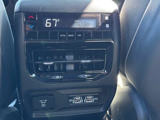 Used 2023 Jeep Grand Cherokee L Laredo AWD/4WD image 28