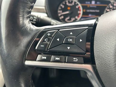 Used 2019 Nissan Altima 2.0 Platinum FWD image 23