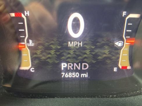Used 2019 Jeep Wrangler Unlimited Sahara AWD/4WD image 18