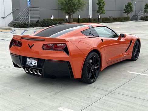 Used 2019 Chevrolet Corvette Stingray Coupe w/ Battery Protection Package image 3