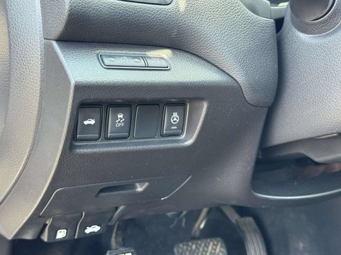 Used 2018 Nissan Altima 2.5 SL FWD image 8