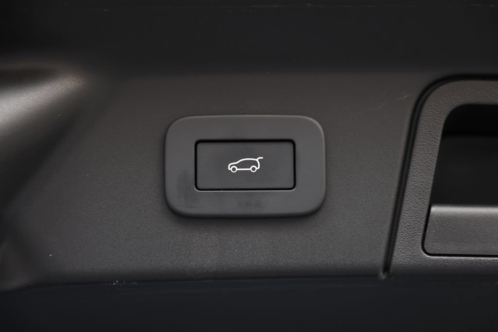 Certified 2026 Land Rover Range Rover Velar S AWD/4WD image 7