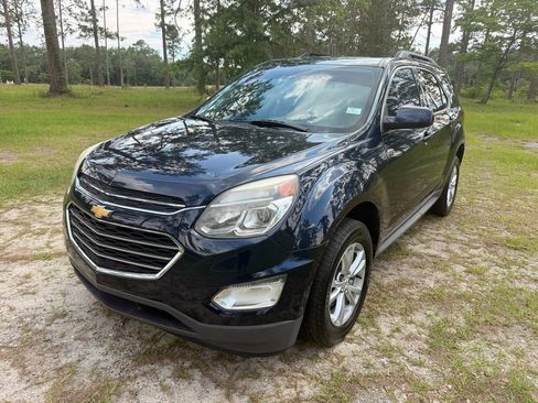 Used 2017 Chevrolet Equinox LT w/ Convenience Package FWD image 1