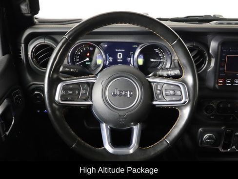 Used 2021 Jeep Wrangler Unlimited Sahara image 7