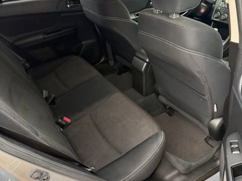 Used 2014 Subaru Crosstrek 2.0i Premium AWD/4WD image 9