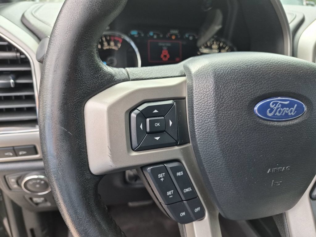 Used 2019 Ford F150 Lariat w/ Equipment Group 502A Luxury AWD/4WD image 18
