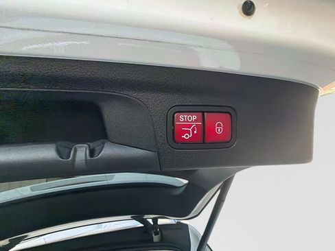 Used 2021 Mercedes-Benz GLE 350 4MATIC image 13