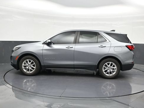 Used 2024 Chevrolet Equinox LT FWD image 2