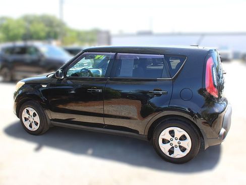Used 2014 Kia Soul FWD image 12