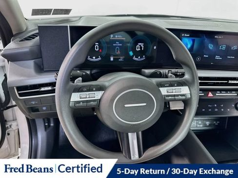 Certified 2025 Hyundai Sonata SEL AWD/4WD image 13