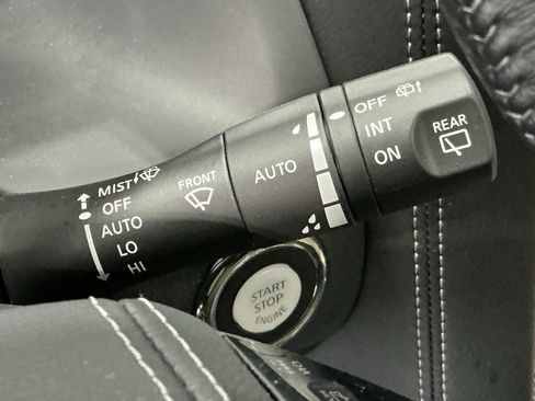 Used 2024 Nissan Armada Platinum w/ Captain's Chairs Package image 19