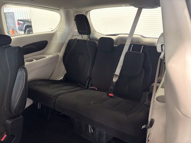 Used 2023 Chrysler Voyager LX FWD image 20