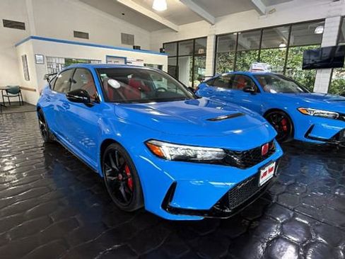 New 2025 Honda Civic Type R image 2