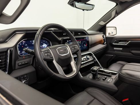 Used 2024 GMC Sierra 1500 Denali w/ Denali Reserve Package AWD/4WD image 16